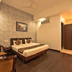 Luxury Tashree Near Yashobhoomi