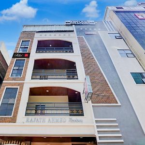 Super Collection O Sri Balaji Luxury Rooms